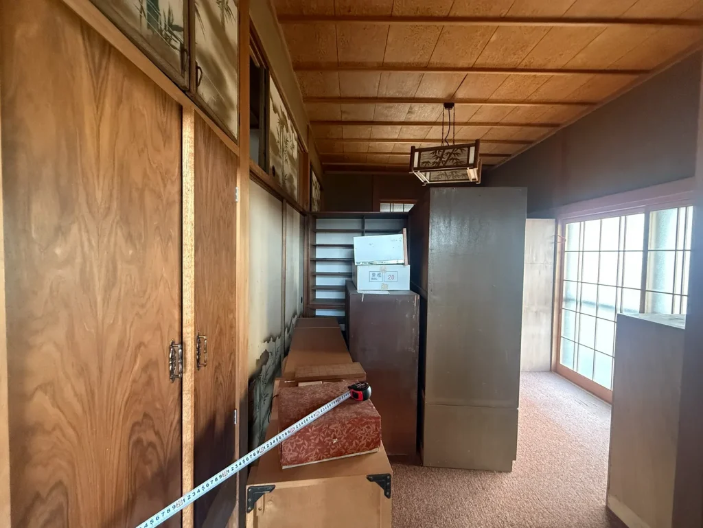 福岡県豊前市の空き家リフォームで施工前の和室